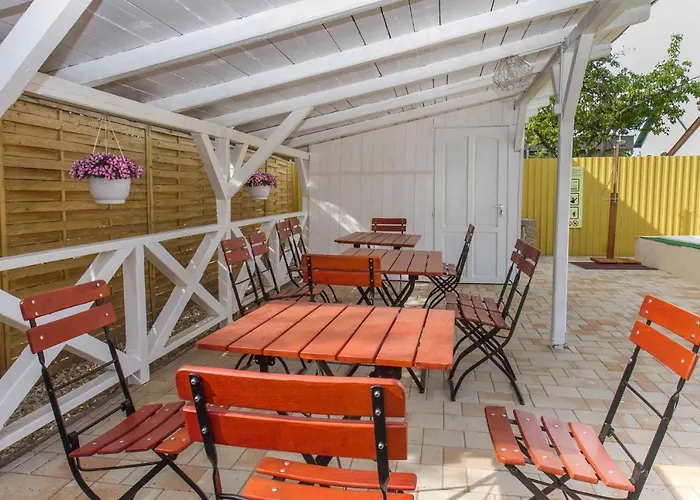 In 19492 * Balatonmáriafürdő