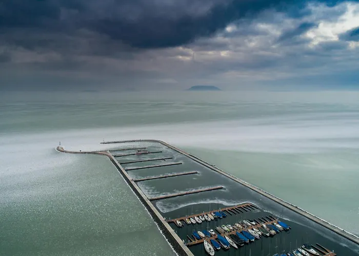 Appartement In 19492 *