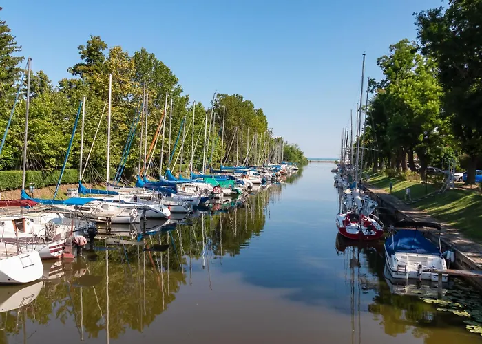 Appartement In 19492 *